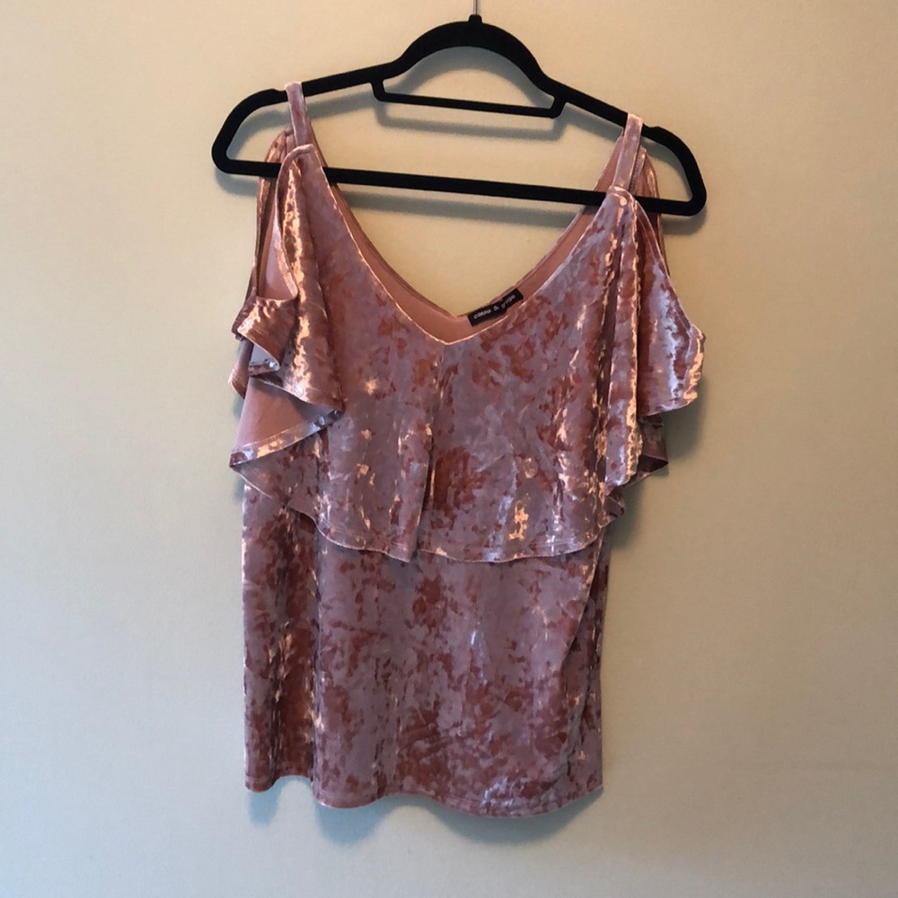 Velvet off the shoulder imitation top